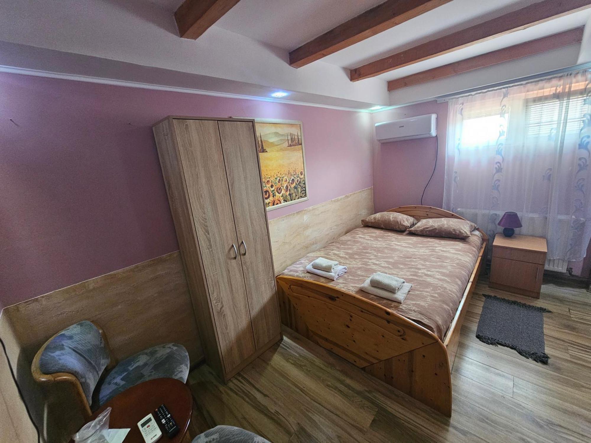 Rooms " Simke " Subotica Esterno foto