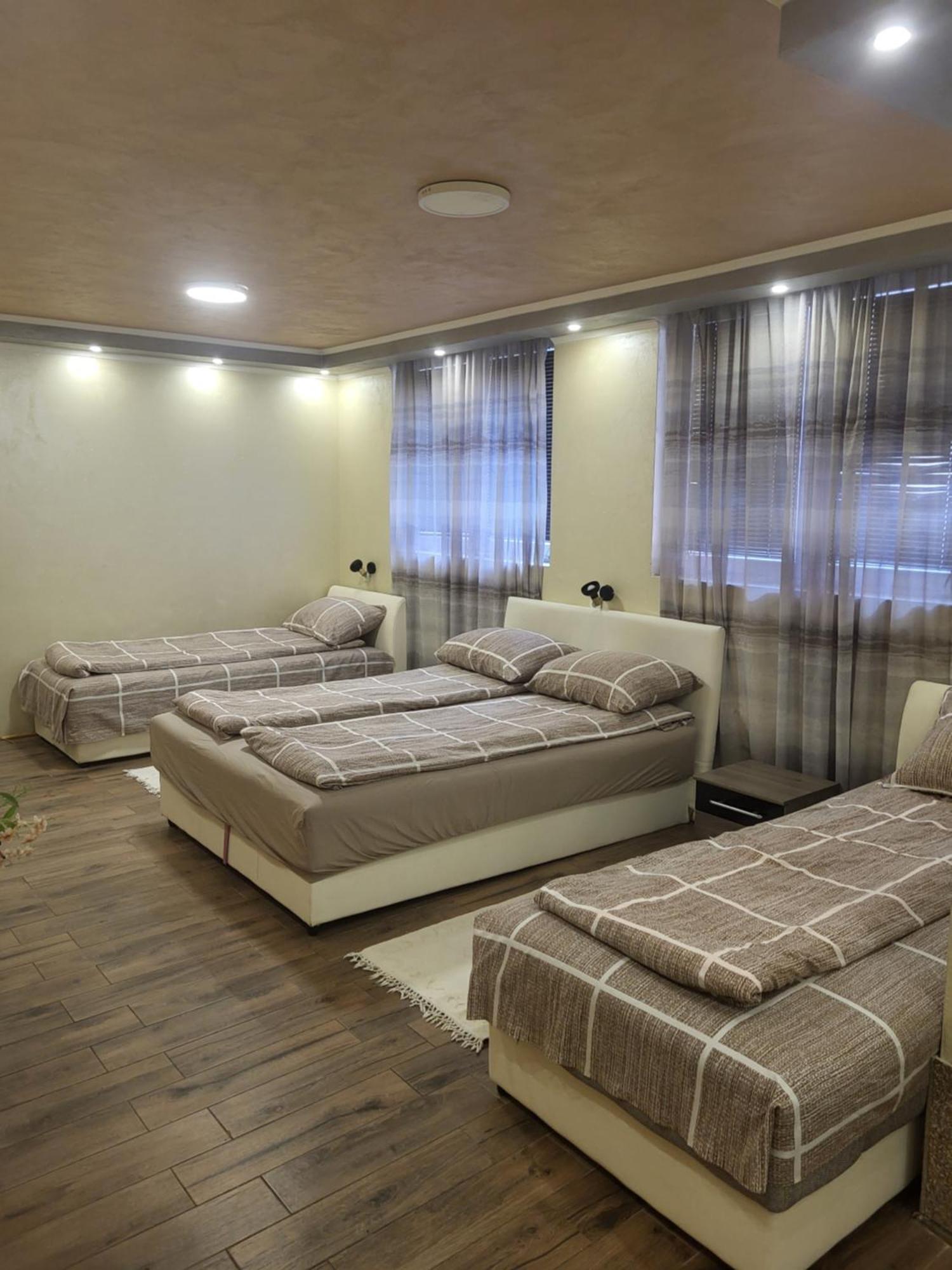 Rooms " Simke " Subotica Esterno foto