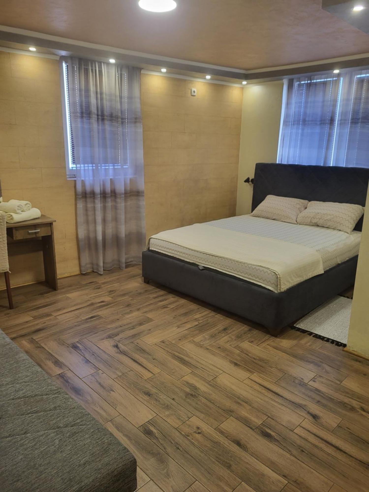 Rooms " Simke " Subotica Esterno foto